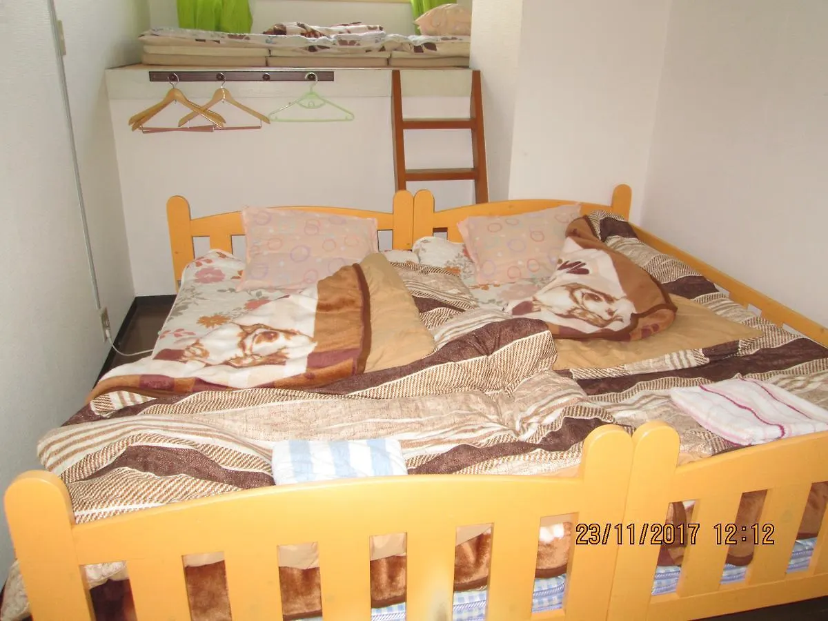 מלון Dolphin House אוסקה אכסניה